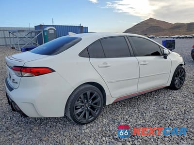 Trzecie zdjęcie samochodu z tyłu: 2023 TOYOTA COROLLA HYBRID SE INFRARED VIN:JTDBCMFE8P3026638 - miniatura
