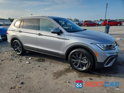 Czwarte zdjęcie samochodu z boku: 2022 VOLKSWAGEN TIGUAN SE VIN:3VV3B7AX6NM020092 - miniatura
