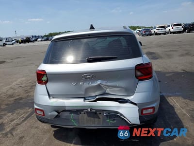 Zdjęcie 6 z 12 samochodu: 2020 HYUNDAI VENUE SE VIN:KMHRB8A38LU033247 - miniatura