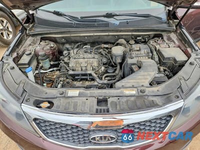 Zdjęcie 11 z 12 samochodu: 2012 KIA SORENTO EX VIN:5XYKU4A26CG268070 - miniatura