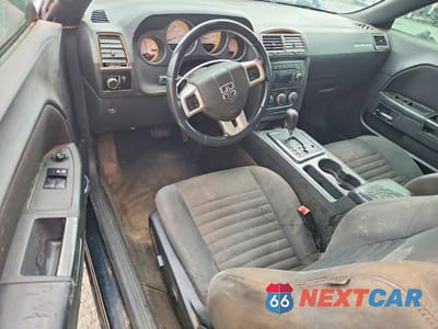 Zdjęcie 8 z 12 samochodu: 2012 DODGE CHALLENGER SXT VIN:2C3CDYAG9CH174780 - miniatura