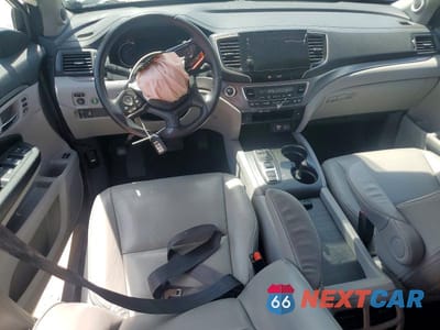 Zdjęcie 8 z 13 samochodu: 2021 HONDA PILOT EXL VIN:5FNYF5H53MB016599 - miniatura