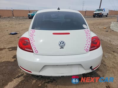 Zdjęcie 6 z 12 samochodu: 2013 VOLKSWAGEN BEETLE VIN:3VWJP7AT1DM605789 - miniatura