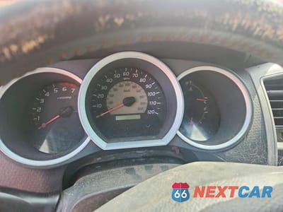 Zdjęcie 9 z 12 samochodu: 2008 TOYOTA TACOMA V6 VIN:5TEUU42N28Z505698 - miniatura