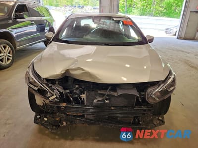 Piąte zdjęcie samochodu w środku: 2021 NISSAN VERSA SV VIN:3N1CN8EV9ML812331 - miniatura