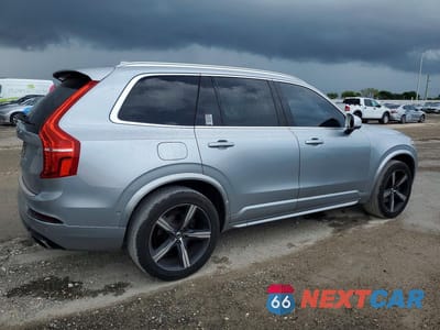 Trzecie zdjęcie samochodu z tyłu: 2018 VOLVO XC90 T5 VIN:YV4102KM7J1199640 - miniatura