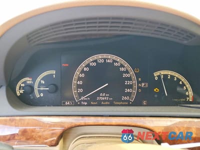 Zdjęcie 9 z 12 samochodu: 2008 MERCEDES-BENZ S 550 VIN:WDDNG71X78A221466 - miniatura