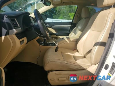 Zdjęcie 7 z 13 samochodu: 2014 TOYOTA HIGHLANDER XLE VIN:5TDKKRFH6ES022982 - miniatura