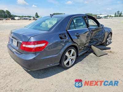 Trzecie zdjęcie samochodu z tyłu: 2010 MERCEDES-BENZ E 350 VIN:WDDHF5GB7AA078797 - miniatura