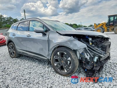Czwarte zdjęcie samochodu z boku: 2026 KIA SPORTAGE SX PRESTIGE VIN:5XYK53DF7TG363503 - miniatura