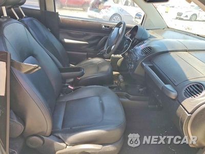 Zdjęcie 19 z 24 samochodu: 2010 VOLKSWAGEN NEW BEETLE VIN:3VWPW3AG7AM016251 - miniatura