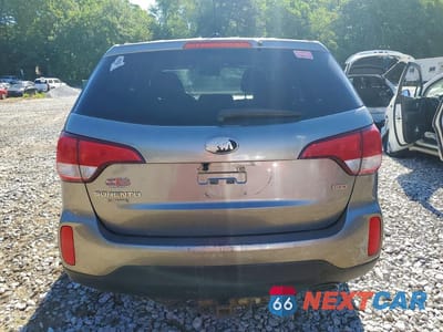 Zdjęcie 6 z 13 samochodu: 2014 KIA SORENTO LX VIN:5XYKTCA67EG535560 - miniatura