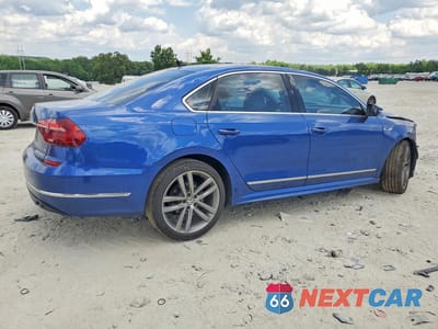 Trzecie zdjęcie samochodu z tyłu: 2017 VOLKSWAGEN PASSAT R-LINE VIN:1VWDT7A34HC054533 - miniatura