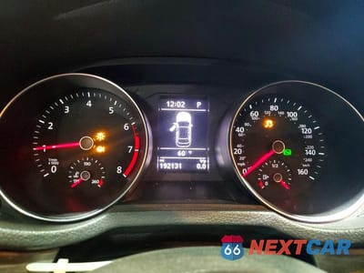 Zdjęcie 9 z 12 samochodu: 2017 VOLKSWAGEN PASSAT SE VIN:1VWBT7A39HC046063 - miniatura