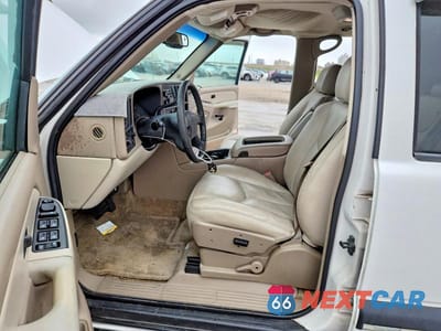 Zdjęcie 7 z 13 samochodu: 2003 CHEVROLET SUBURBAN C1500 VIN:3GNEC16Z23G155519 - miniatura