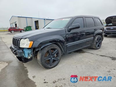 2006 JEEP GRAND CHEROKEE SRT-8 1J8HR78396C217885 - główne zdjęcie licytacji z USA - miniatura