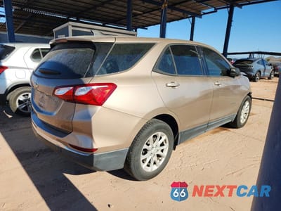 Trzecie zdjęcie samochodu z tyłu: 2018 CHEVROLET EQUINOX LS VIN:3GNAXHEV2JL400334 - miniatura