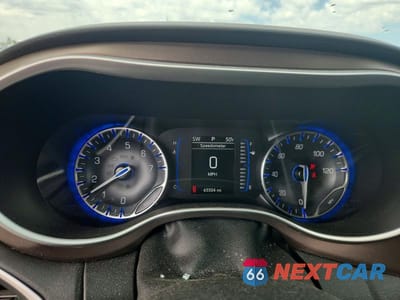 Zdjęcie 9 z 13 samochodu: 2023 CHRYSLER VOYAGER LX VIN:2C4RC1CG7PR597581 - miniatura