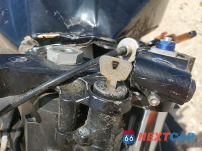 Zdjęcie 8 z 10 samochodu: 2009 YAMAHA YZFR6 S VIN:JYARJ06E29A041403 - miniatura