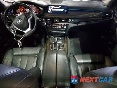 Zdjęcie 8 z 13 samochodu: 2016 BMW X5 XDRIVE50I VIN:5UXKR6C5XG0J78662 - miniatura