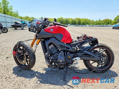 Trzecie zdjęcie samochodu z tyłu: 2014 YAMAHA FZ09 VIN:JYARN33E6EA001040 - miniatura