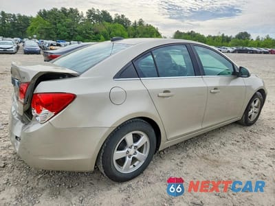 Trzecie zdjęcie samochodu z tyłu: 2015 CHEVROLET CRUZE LT VIN:1G1PC5SB9F7239461 - miniatura