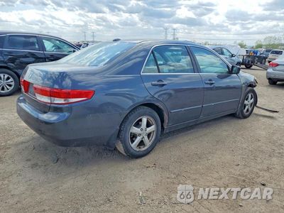 Trzecie zdjęcie samochodu z tyłu: 2004 HONDA ACCORD EX VIN:1HGCM56824A108763 - miniatura