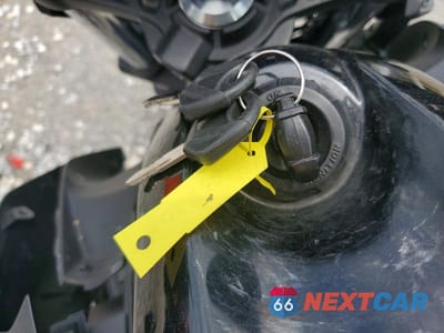 Zdjęcie 8 z 9 samochodu: 2017 KAWASAKI ER650 G VIN:JKAEREG12HDA00820 - miniatura
