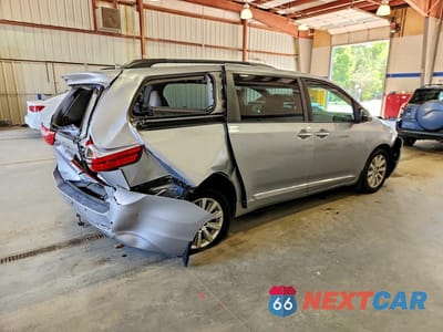 Trzecie zdjęcie samochodu z tyłu: 2015 TOYOTA SIENNA LIMITED PREMIUM 7-PASSENGER VIN:5TDDK3DC7FS094806 - miniatura