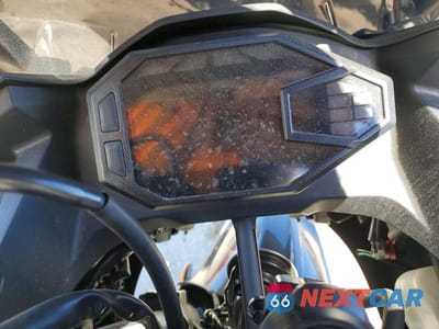 Zdjęcie 7 z 8 samochodu: 2025 KAWASAKI EX500 VIN:ML5EXGG19SDA69139 - miniatura