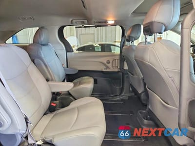 Zdjęcie 10 z 12 samochodu: 2021 TOYOTA SIENNA XLE VIN:5TDYSKFC5MS015011 - miniatura