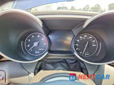 Zdjęcie 9 z 12 samochodu: 2019 ALFA ROMEO GIULIA TI VIN:ZARFAMBNXK7604078 - miniatura