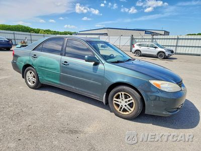 Czwarte zdjęcie samochodu z boku: 2003 TOYOTA CAMRY LE VIN:4T1BE32K23U704154 - miniatura