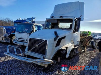 Drugie zdjęcie samochodu z przodu: 2017 VOLVO VNL VIN:4V4N19DG1HN981652 - miniatura