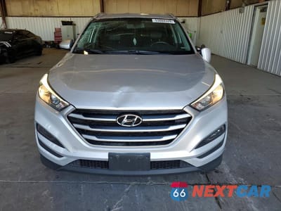 Piąte zdjęcie samochodu w środku: 2018 HYUNDAI TUCSON SEL PLUS VIN:KM8J3CA44JU760484 - miniatura