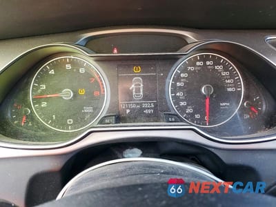 Zdjęcie 9 z 12 samochodu: 2013 AUDI A4 PREMIUM VIN:WAUAFAFL1DN018748 - miniatura