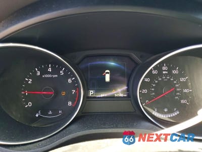 Zdjęcie 9 z 13 samochodu: 2017 KIA SEDONA LX VIN:KNDMB5C17H6324214 - miniatura