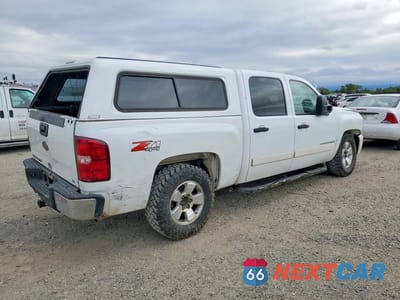 Trzecie zdjęcie samochodu z tyłu: 2007 CHEVROLET SILVERADO K1500 CREW CAB VIN:2GCEK13M671539855 - miniatura