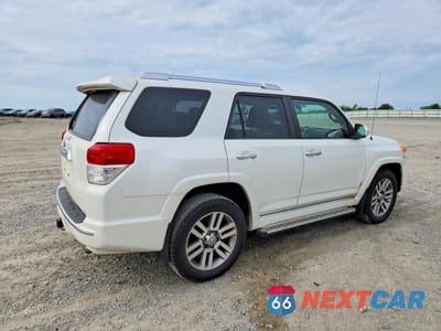 Trzecie zdjęcie samochodu z tyłu: 2011 TOYOTA 4RUNNER SR5 VIN:JTEBU5JR6B5033223 - miniatura