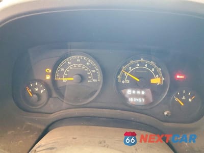 Zdjęcie 9 z 14 samochodu: 2015 JEEP PATRIOT SPORT VIN:1C4NJPBA0FD377317 - miniatura