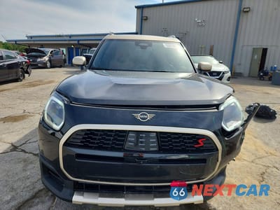 Piąte zdjęcie samochodu w środku: 2025 MINI COUNTRYMAN S ALL4 VIN:WMZ23GA01S7R44259 - miniatura