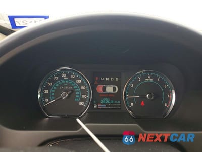 Zdjęcie 9 z 13 samochodu: 2013 JAGUAR XF VIN:SAJWA0E75D8S68192 - miniatura