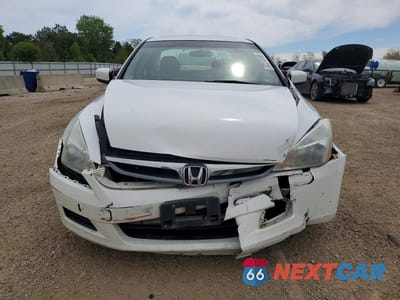 Piąte zdjęcie samochodu w środku: 2006 HONDA ACCORD EX VIN:1HGCM56836A038791 - miniatura