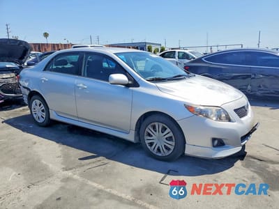 Czwarte zdjęcie samochodu z boku: 2009 TOYOTA COROLLA S VIN:1NXBU40E79Z159048 - miniatura