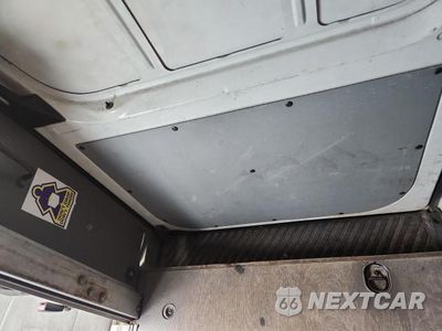 Zdjęcie 11 z 13 samochodu: 2011 MERCEDES-BENZ SPRINTER 2500 DELIVERY VAN VIN:WD3PE8CB9B5601483 - miniatura