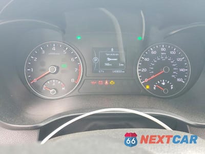 Zdjęcie 9 z 12 samochodu: 2017 KIA OPTIMA LX VIN:5XXGT4L31HG121956 - miniatura