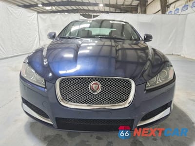 Piąte zdjęcie samochodu w środku: 2015 JAGUAR XF 3.0 SPORT AWD VIN:SAJWJ0FF6F8U68457 - miniatura