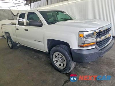 Czwarte zdjęcie samochodu z boku: 2017 CHEVROLET SILVERADO K1500 VIN:1GCVKNEHXHZ218448 - miniatura
