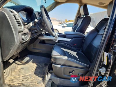 Zdjęcie 7 z 13 samochodu: 2022 RAM 2500 LARAMIE VIN:3C6UR5NL6NG323373 - miniatura