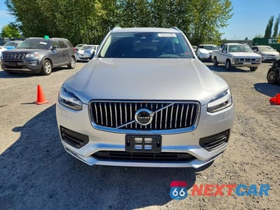 Piąte zdjęcie samochodu w środku: 2021 VOLVO XC90 T5 MOMENTUM VIN:YV4102PK6M1709262 - miniatura